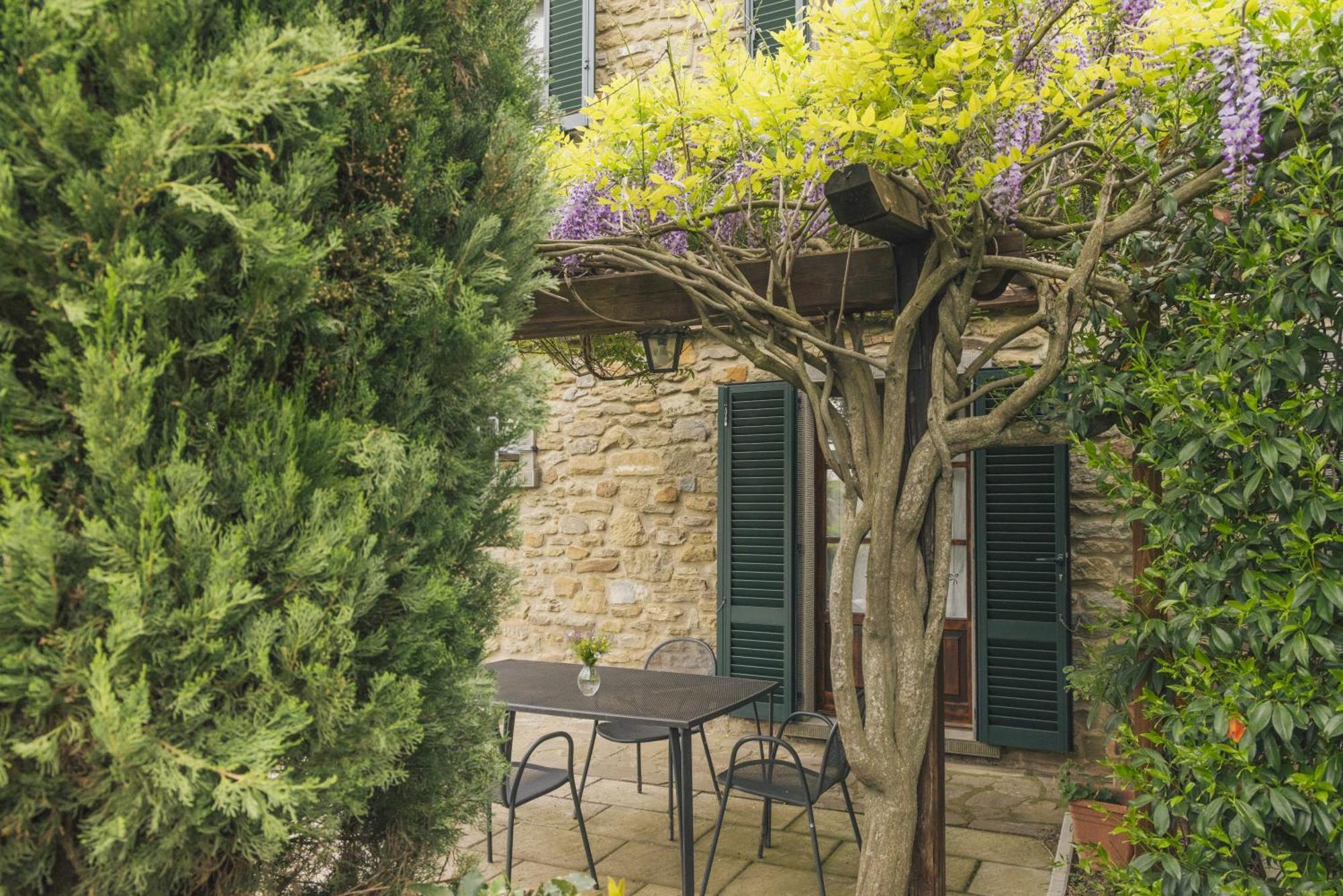 Agriturismo Il Borgo Cortona Exterior foto